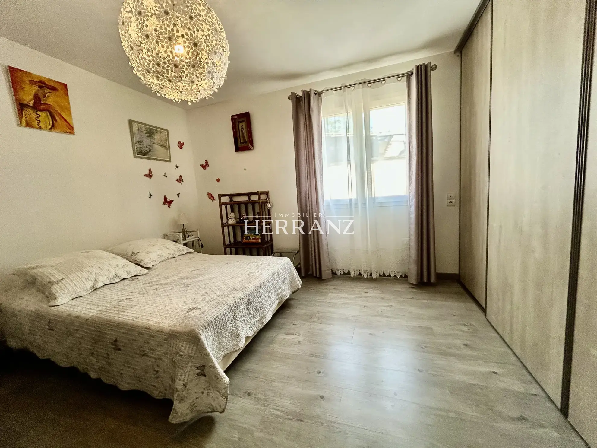 Charmante maison de plain-pied avec garage et jardin clos à Saint Denis de Pile 