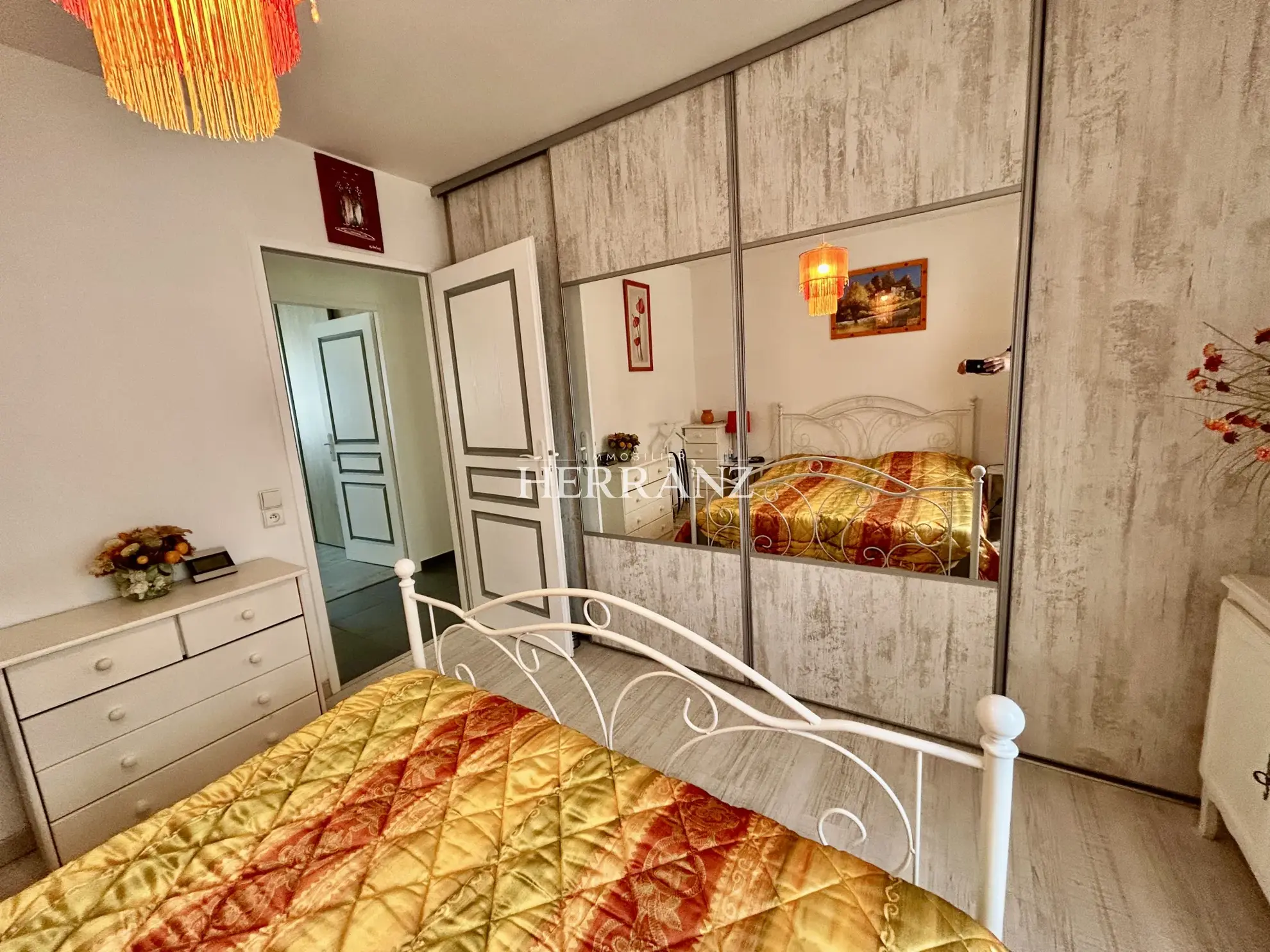 Charmante maison de plain-pied avec garage et jardin clos à Saint Denis de Pile 