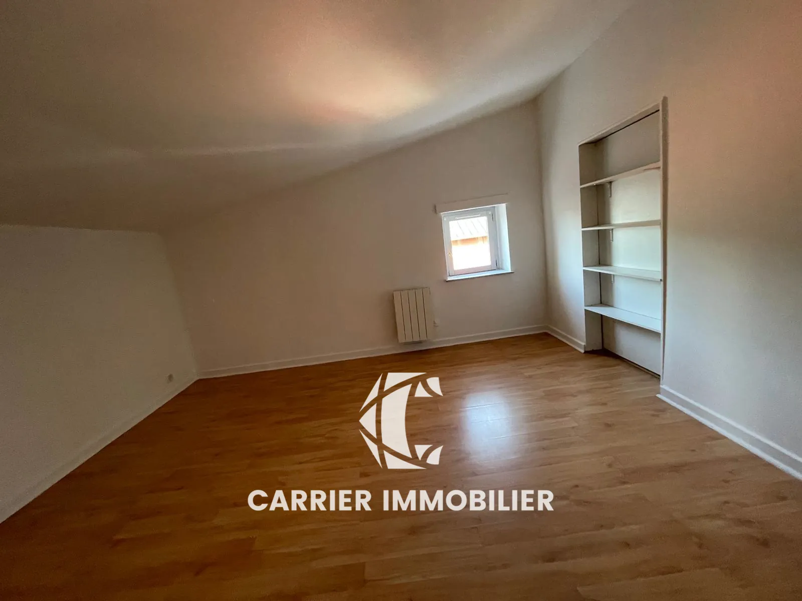 Duplex T3 à Craponne - Investissement locatif sécurisé et spacieux 