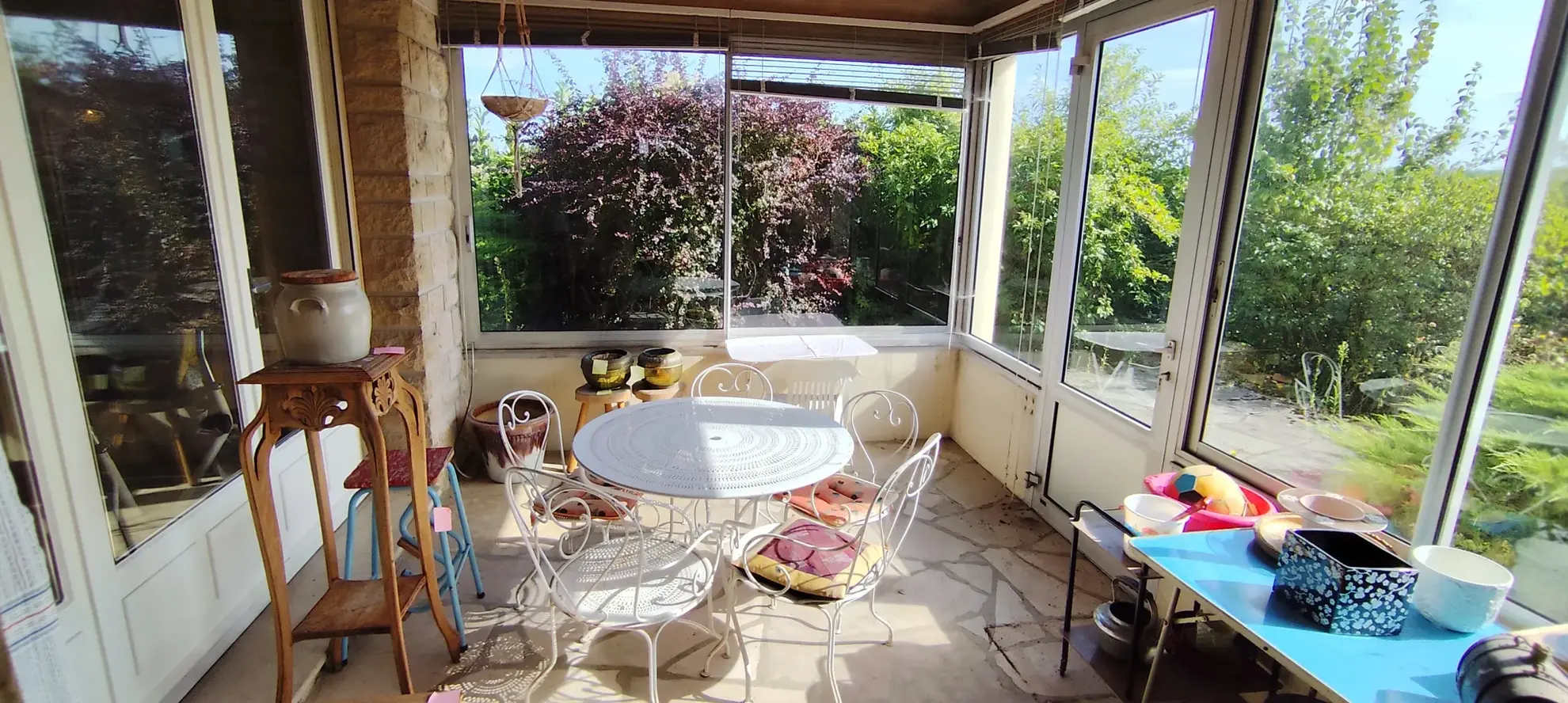 À vendre pavillon traditionnel à Épineuil près de Tonnerre avec jardin et grand séjour 