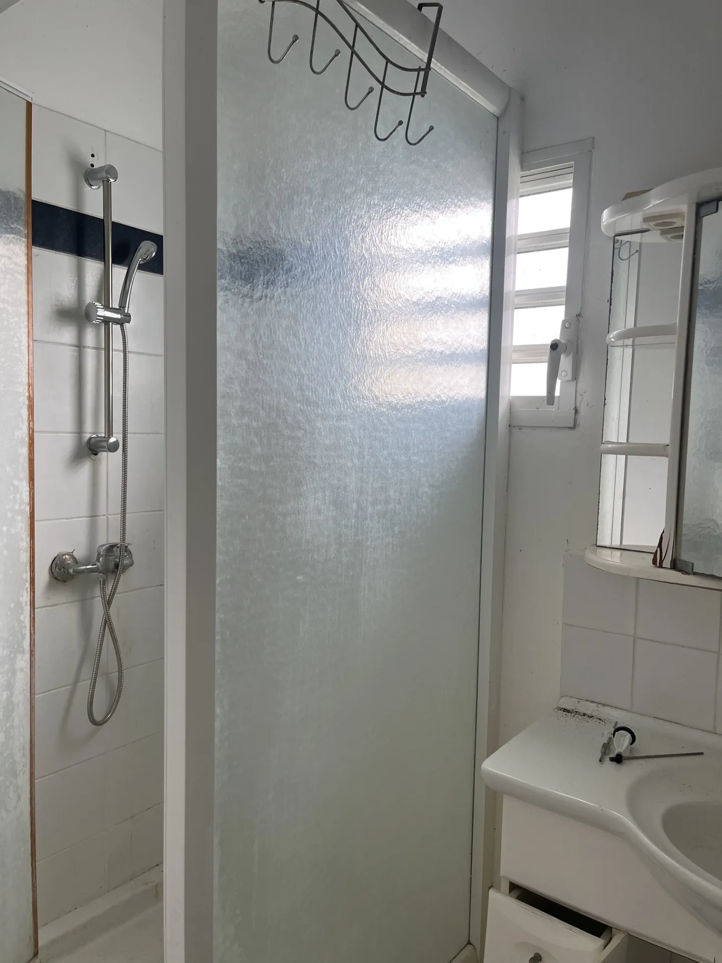 Appartement T2 avec terrasse à Saint-Claude - À rénover, 126 000 € 