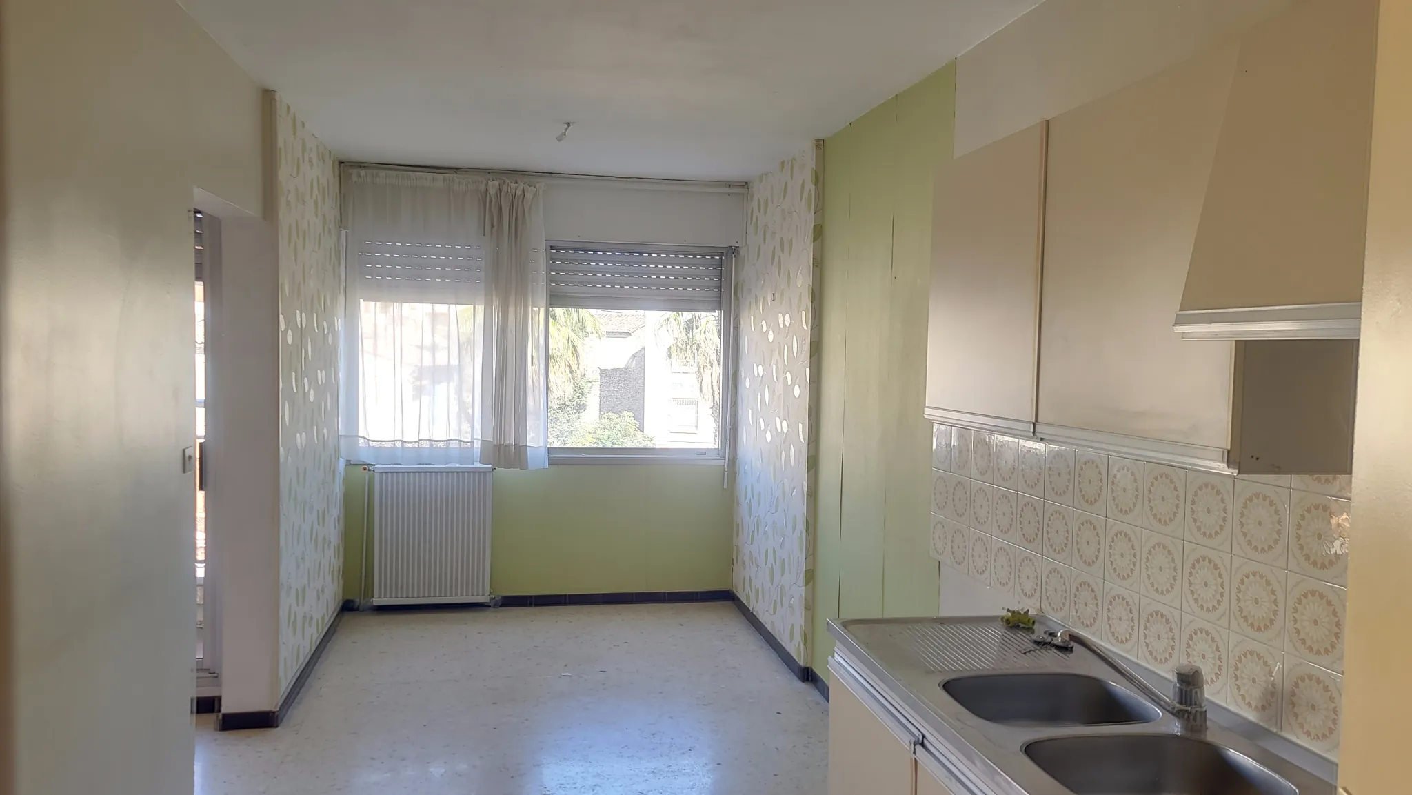 Appartement T3 à Nîmes proche Jardins de la Fontaine avec Loggia et garage en option 