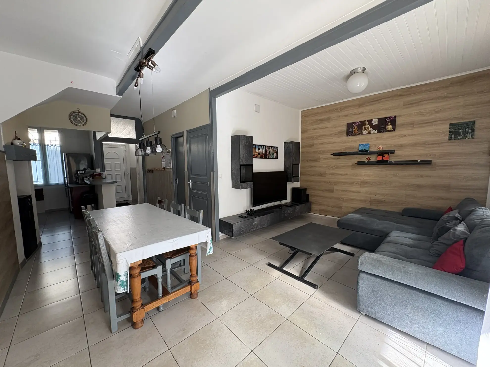 Maison de ville à Thuir de 102 m² avec jardin et annexes 