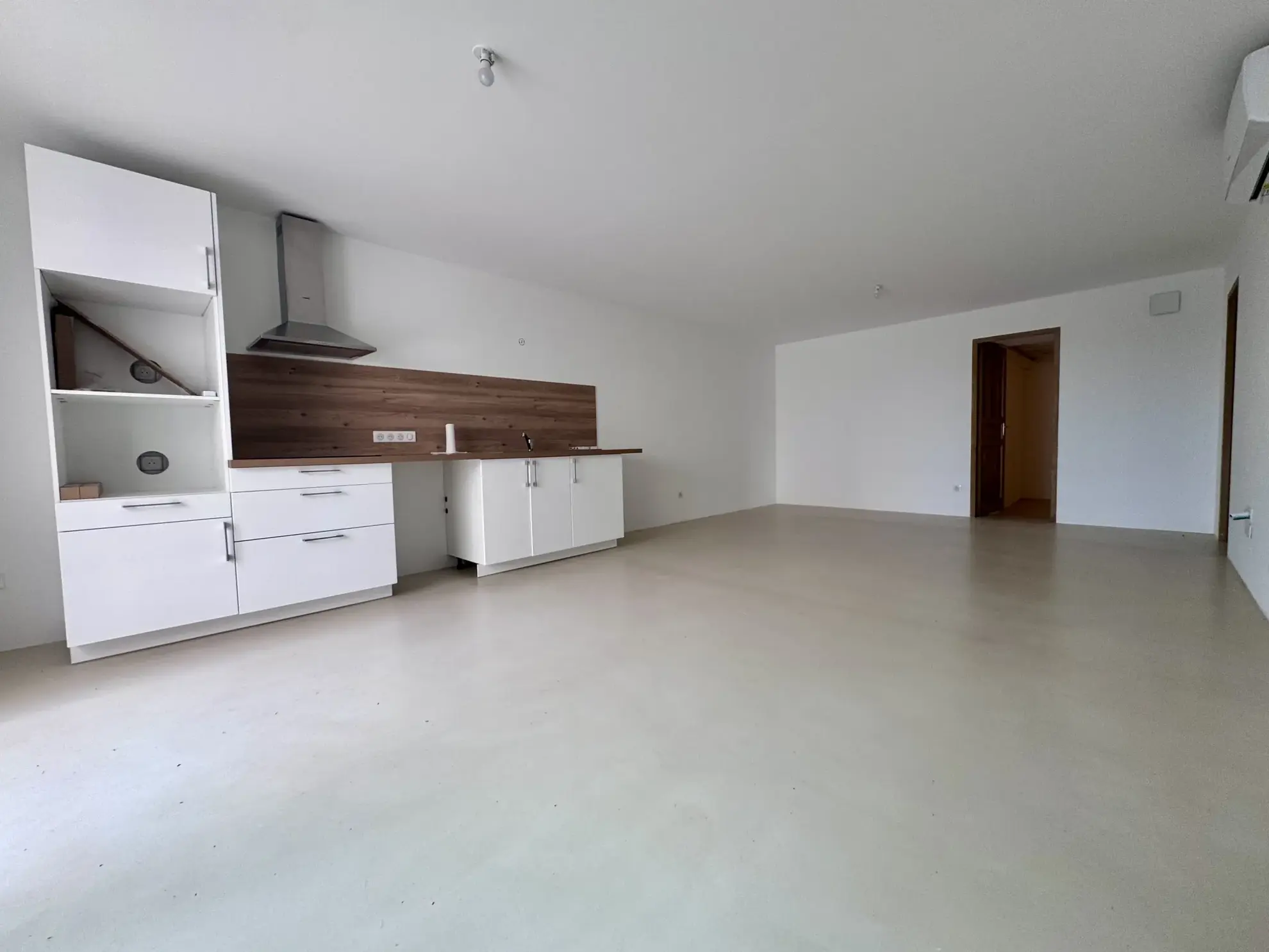 Appartement T3 avec Terrasse à Joucas – Situé au Rez-de-Chaussée 