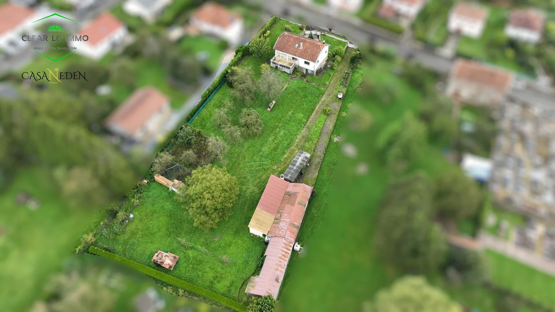 Maison spacieuse à rénover à Charency-Vezin avec grand terrain et dépendances 