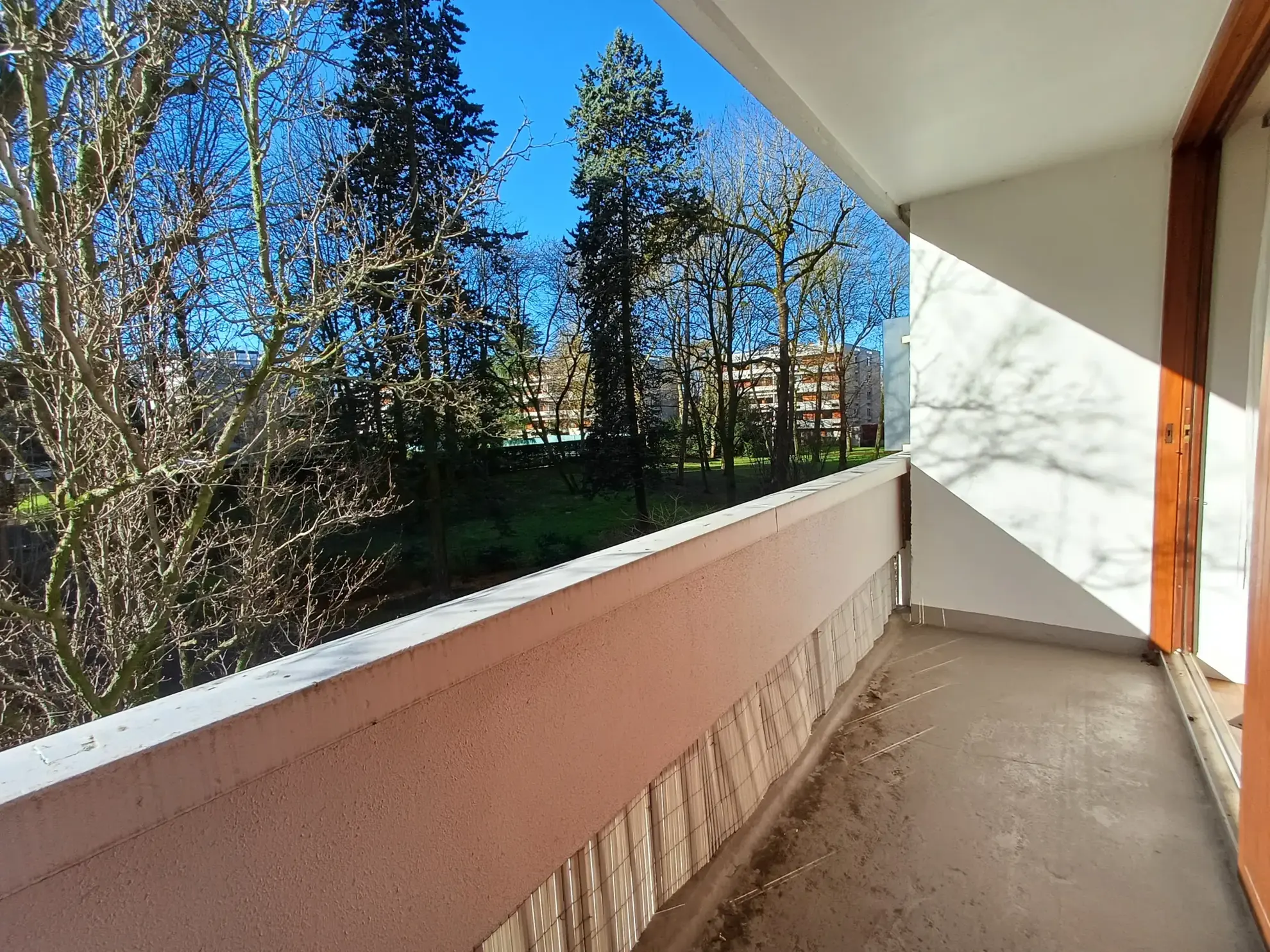 Appartement 3 pièces avec balcon et parking à Draveil, résidence de standing