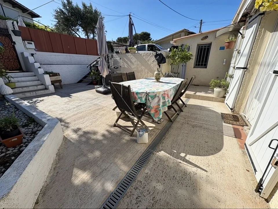 Charmante maison de plain-pied 3 pièces avec jardin à Istres dans secteur paisible 