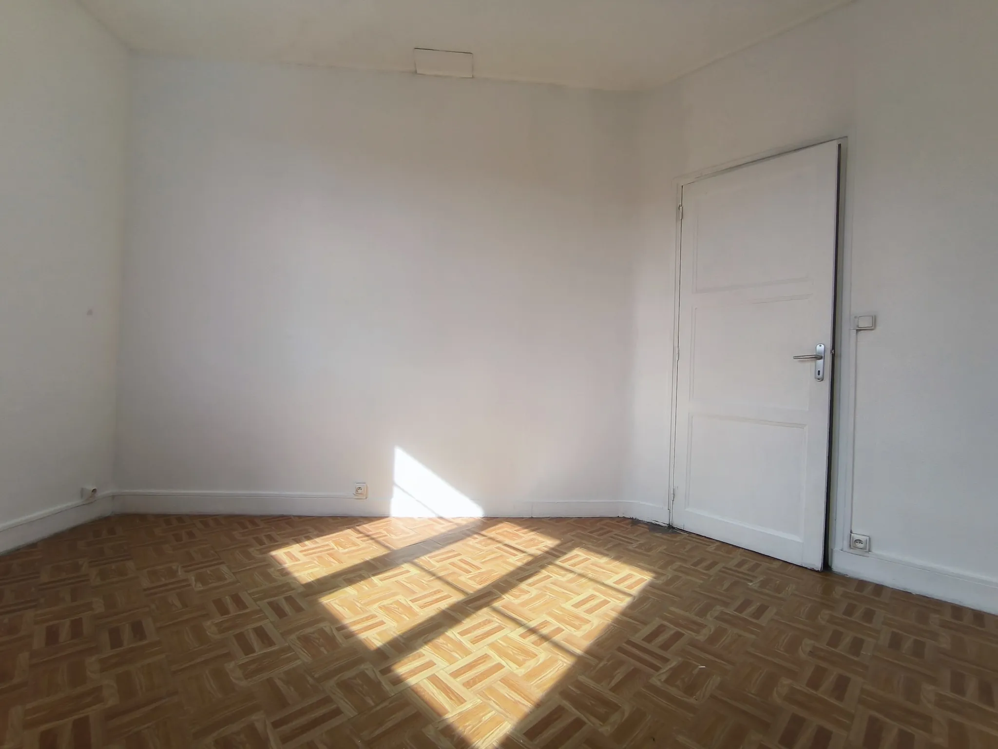 Appartement 3 pièces de 69 m2 à Elbeuf – Investissement ou Premier Achat 