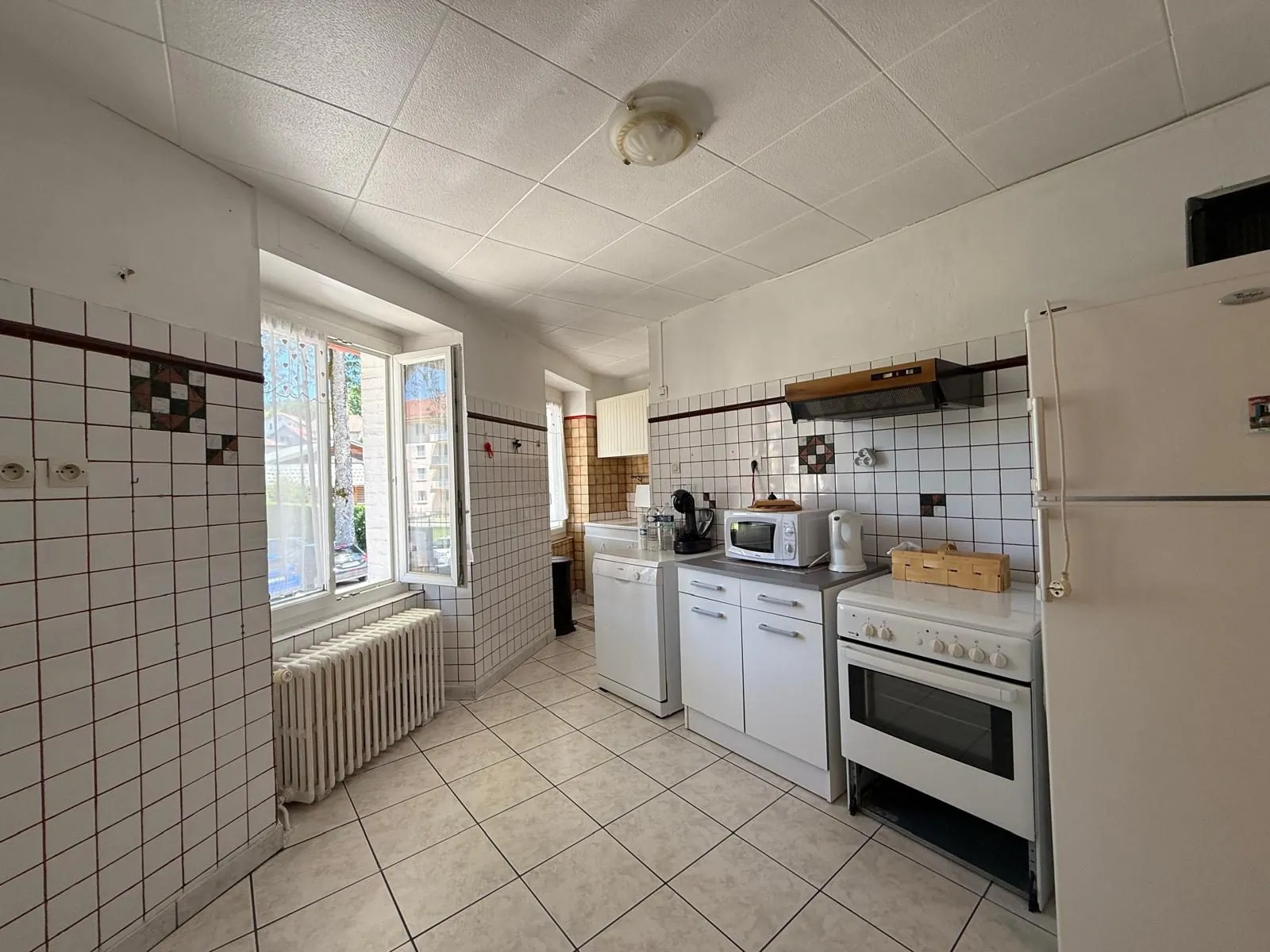 Maison à rénover avec jardin et terrasse à Pontarlier 