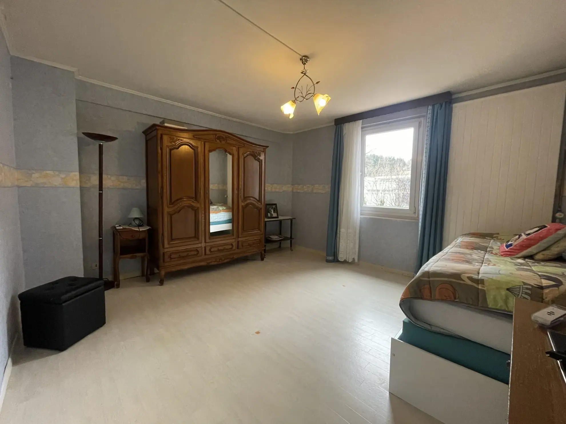 Maison à rénover avec jardin et terrasse à Pontarlier 