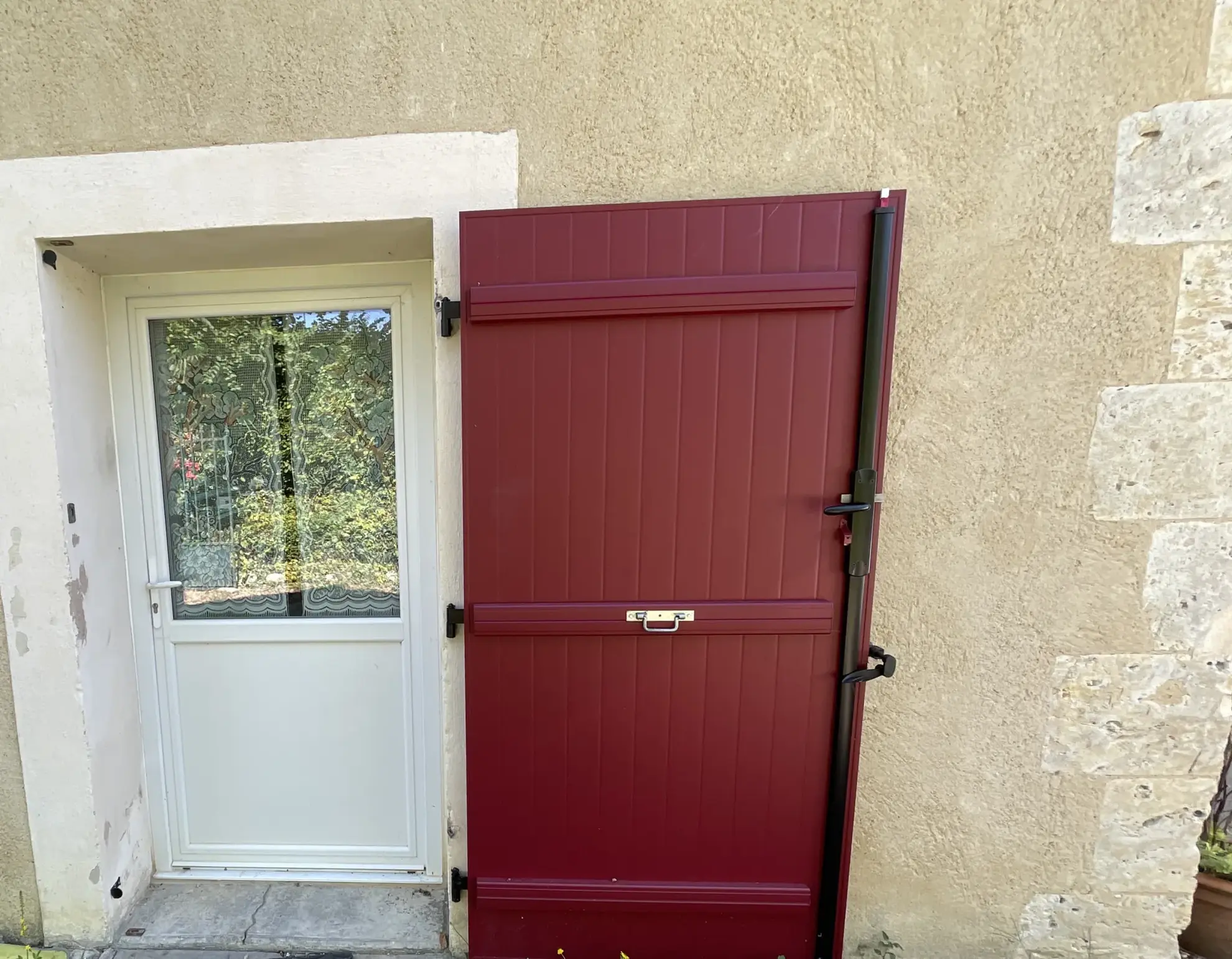 Maison ancienne avec jardin à Vic-Fezensac, charme Gascon, 4 chambres, garage et terrain arboré 