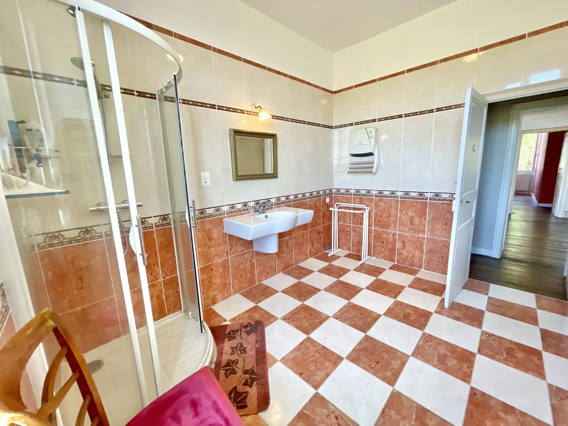 Maison ancienne avec jardin à Vic-Fezensac, charme Gascon, 4 chambres, garage et terrain arboré 