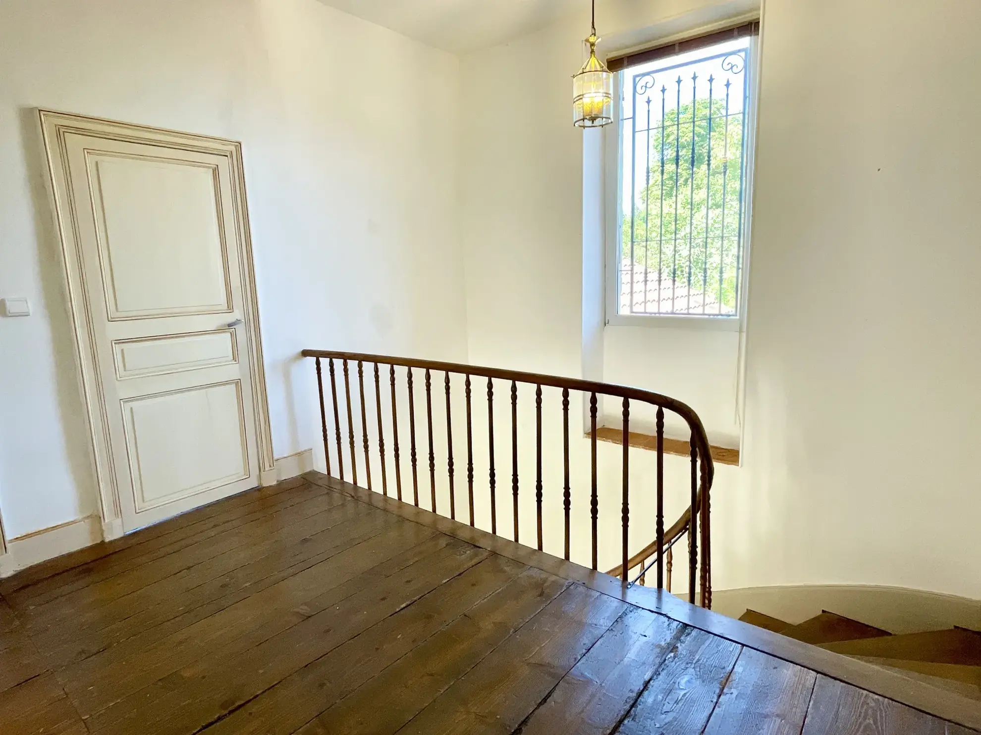 Maison ancienne avec jardin à Vic-Fezensac, charme Gascon, 4 chambres, garage et terrain arboré 