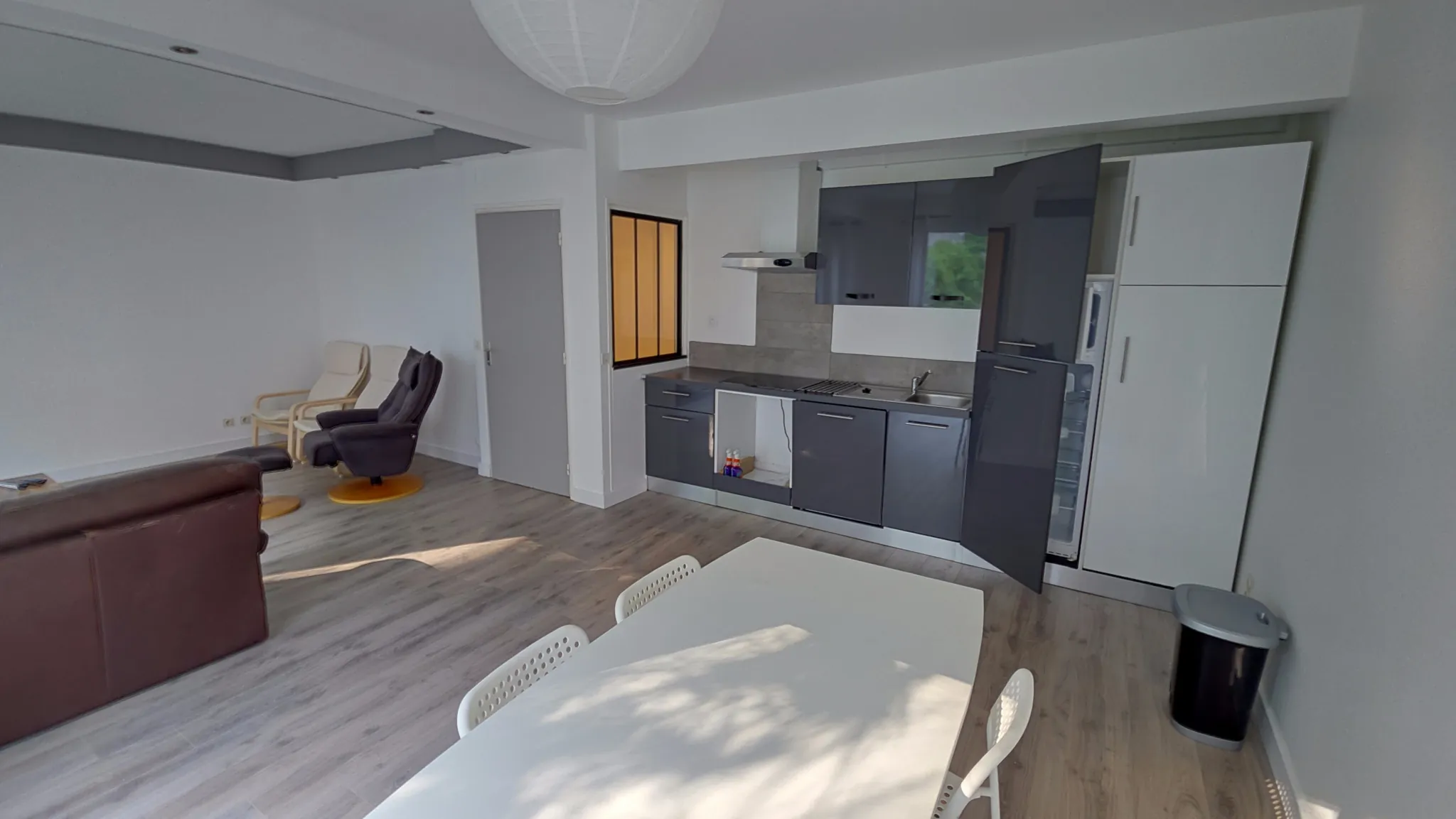 Appartement F3 rénové avec ascenseur à Céret – Lumineux et moderne 
