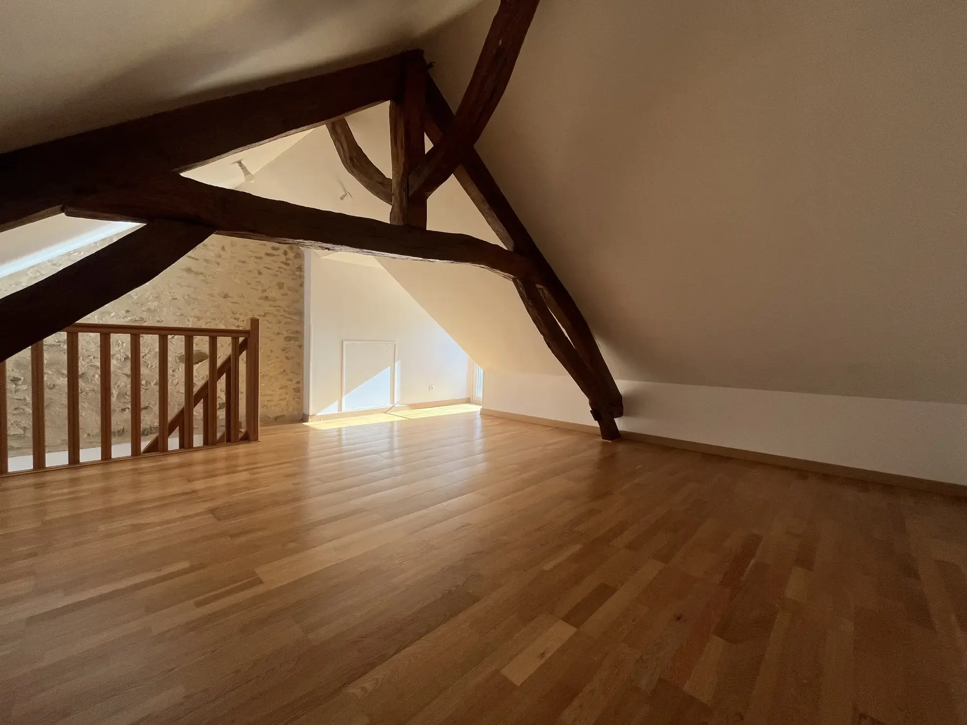 Vente maison de village de 107 m² à Gesnes le Gandelin, 3 chambres, terrasse 