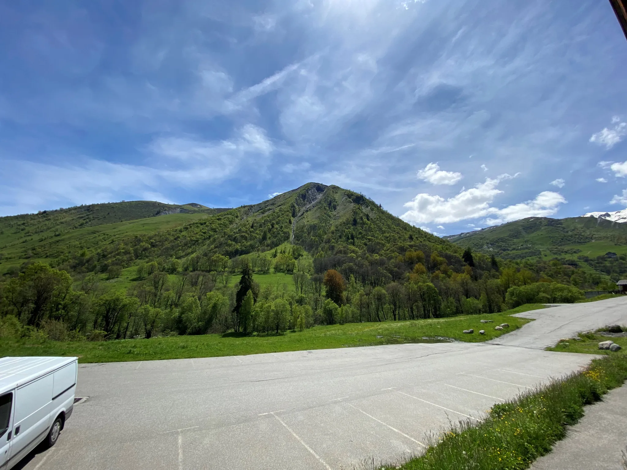Appartement T2 avec vue montagne à Saint-Sorlin d'Arves, placement idéal à 800 m des pistes 