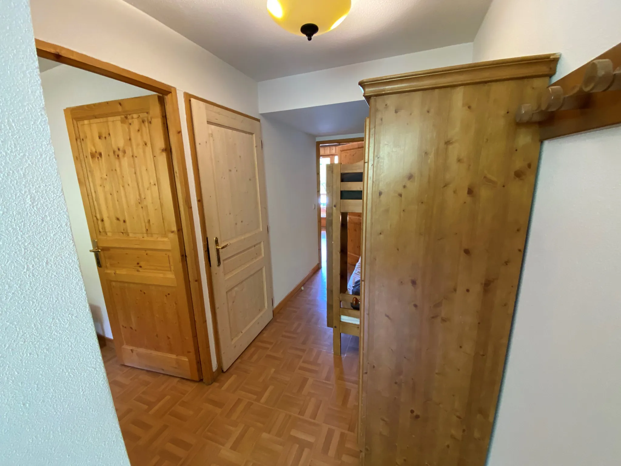 Appartement T2 avec vue montagne à Saint-Sorlin d'Arves, placement idéal à 800 m des pistes 