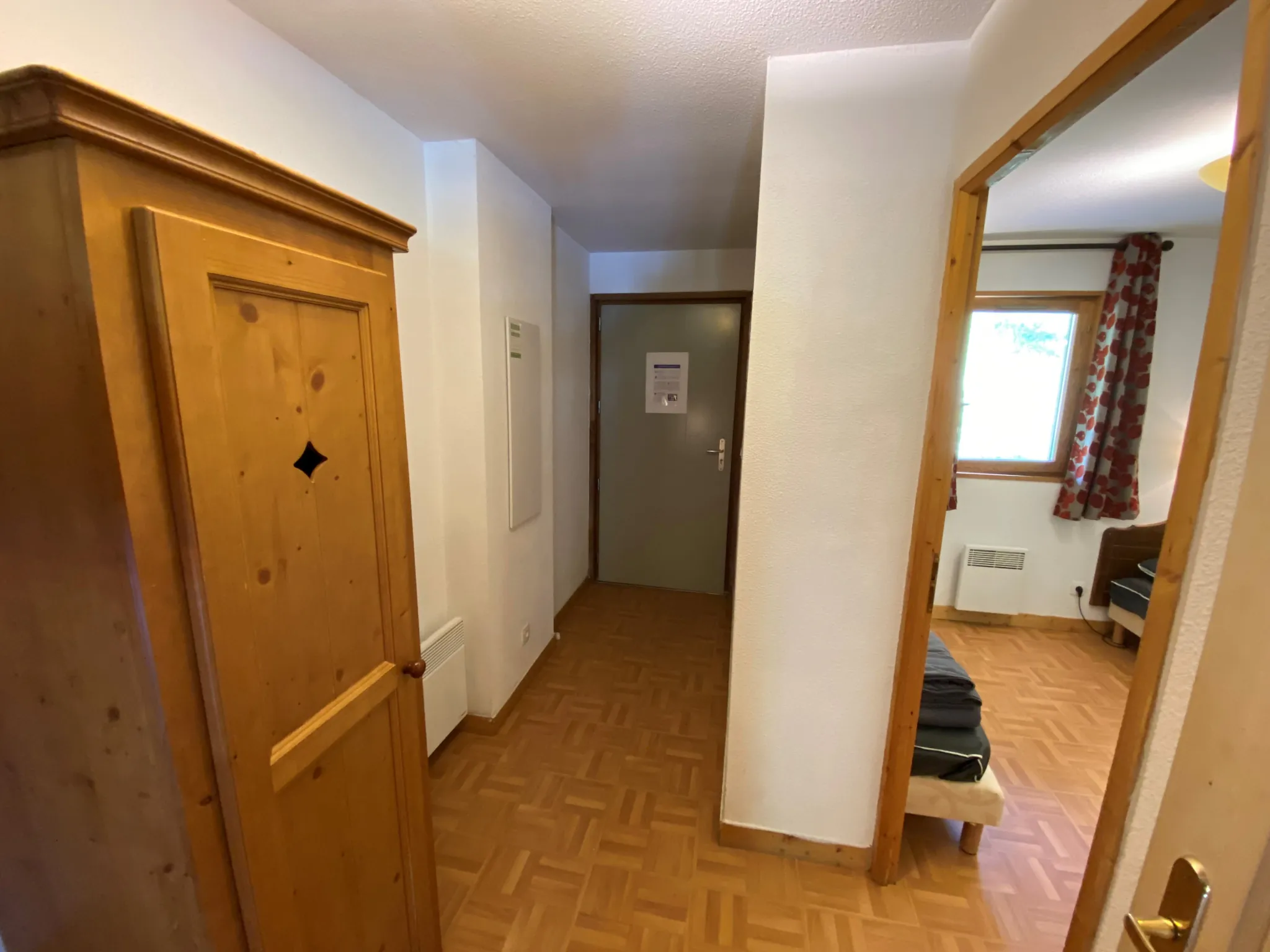 Appartement T2 avec vue montagne à Saint-Sorlin d'Arves, placement idéal à 800 m des pistes 