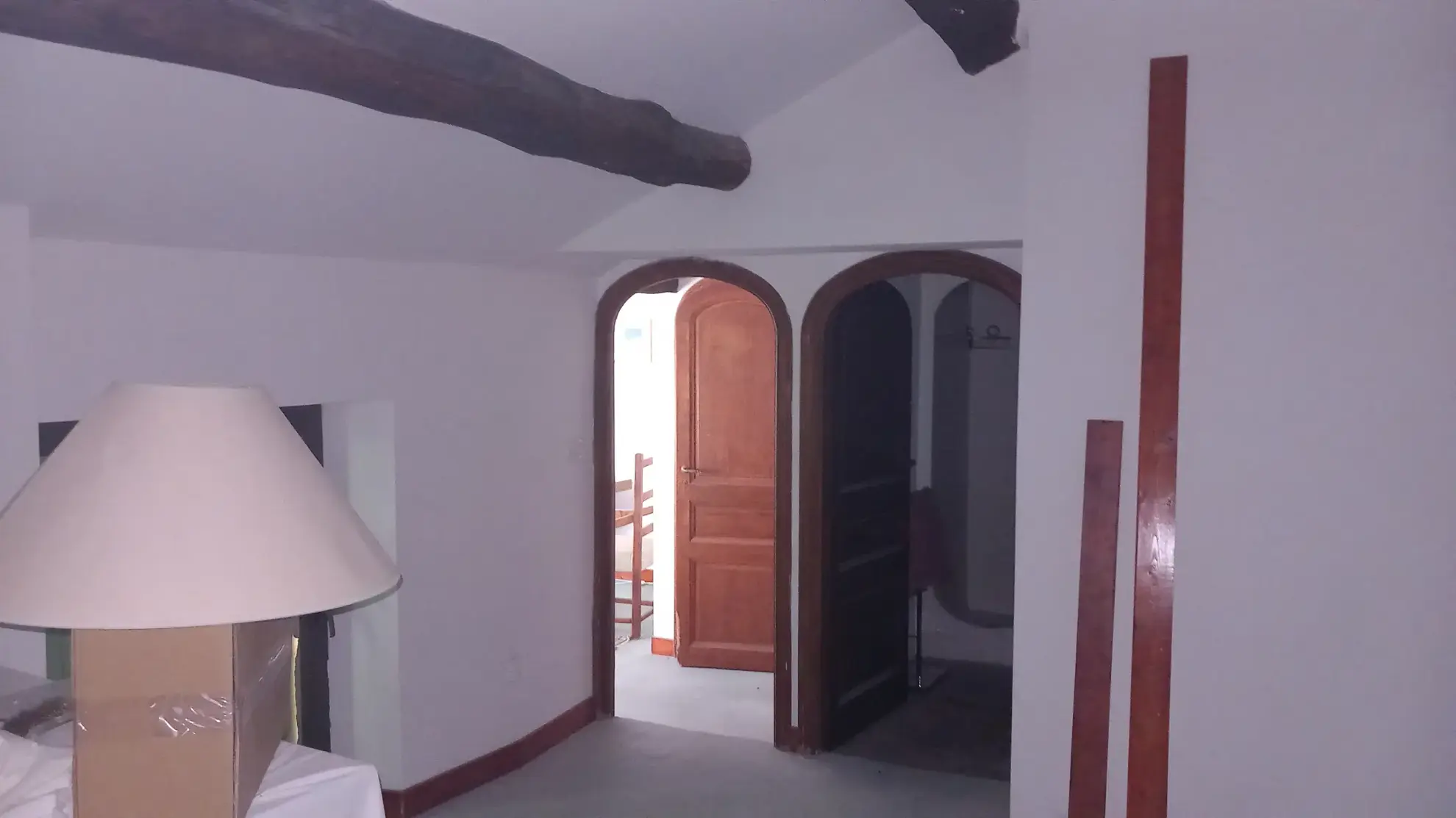 Magnifique maison en pierres rénovée à Colombières sur Orb avec terrasse et cave voûtée 