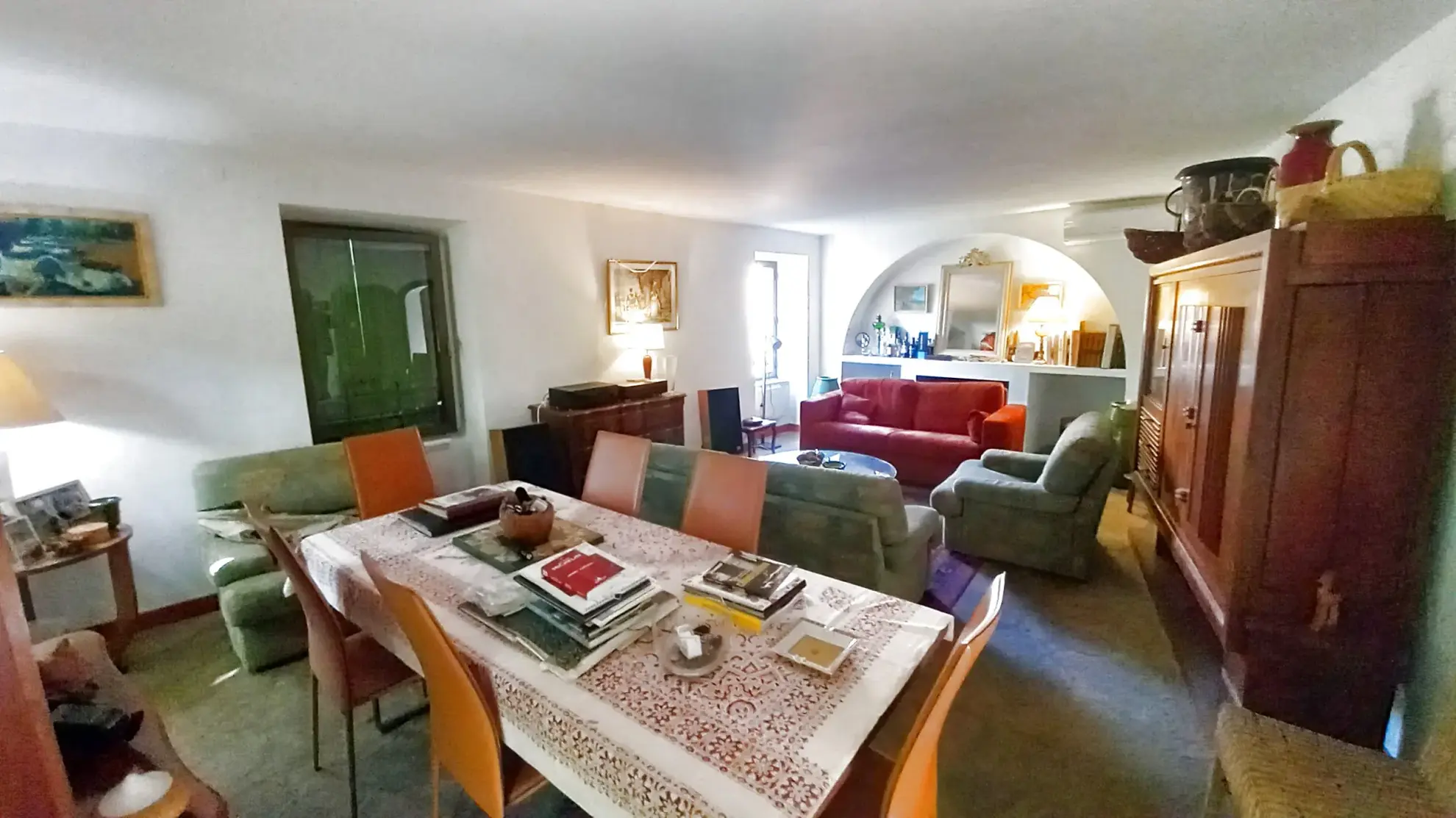 Magnifique maison en pierres rénovée à Colombières sur Orb avec terrasse et cave voûtée 