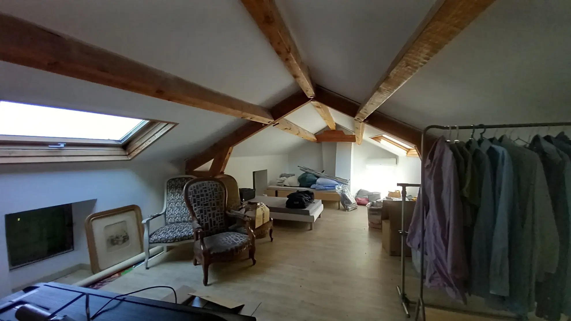 Magnifique maison en pierres rénovée à Colombières sur Orb avec terrasse et cave voûtée 