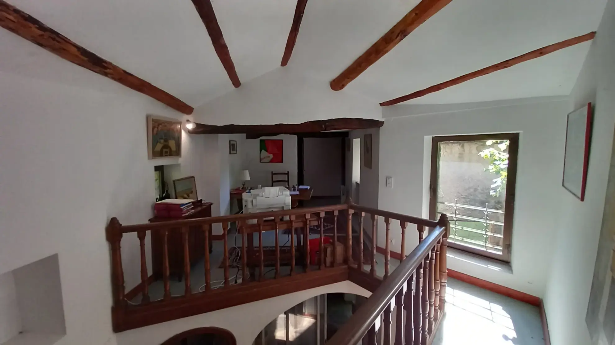 Magnifique maison en pierres rénovée à Colombières sur Orb avec terrasse et cave voûtée 