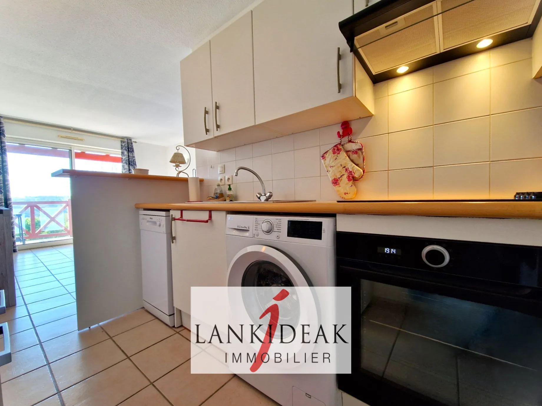 Appartement T2 bis de 48 m² avec terrasse et piscine à Bassussarry 