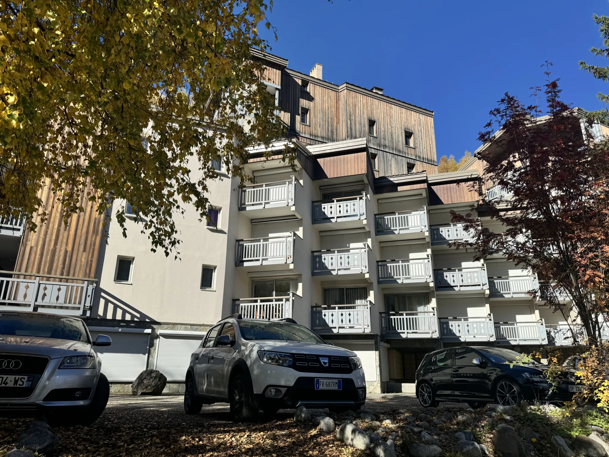 Studio rénové de 23,05 m² avec vue sur pistes à Deux Alpes - Idéal investisseur ou pied-à-terre 