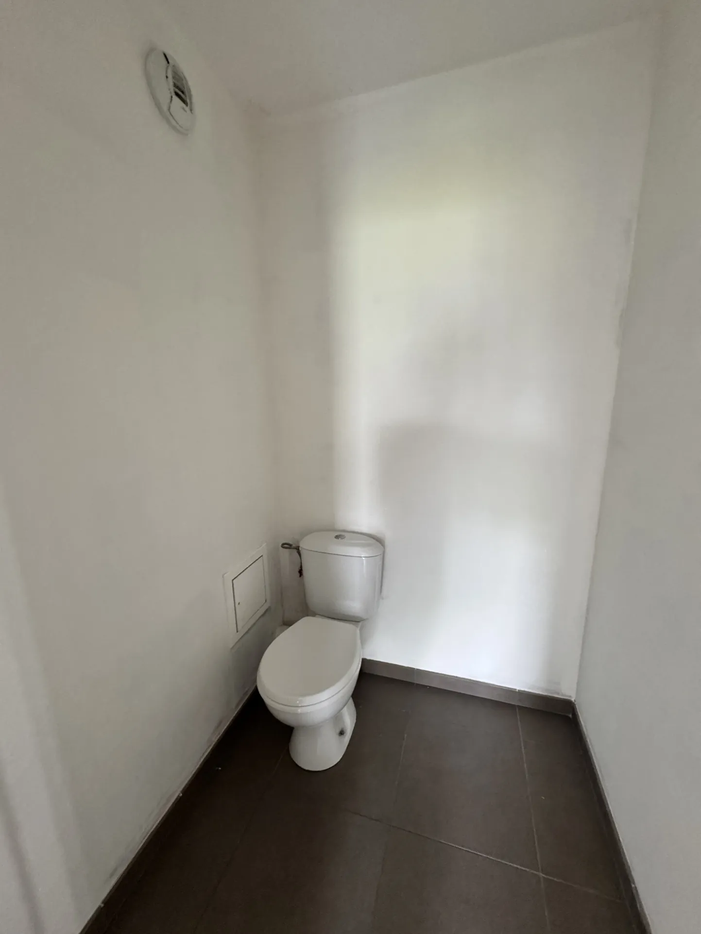 Bel appartement Type 3 à Lille avec parking privé et ascenseur 