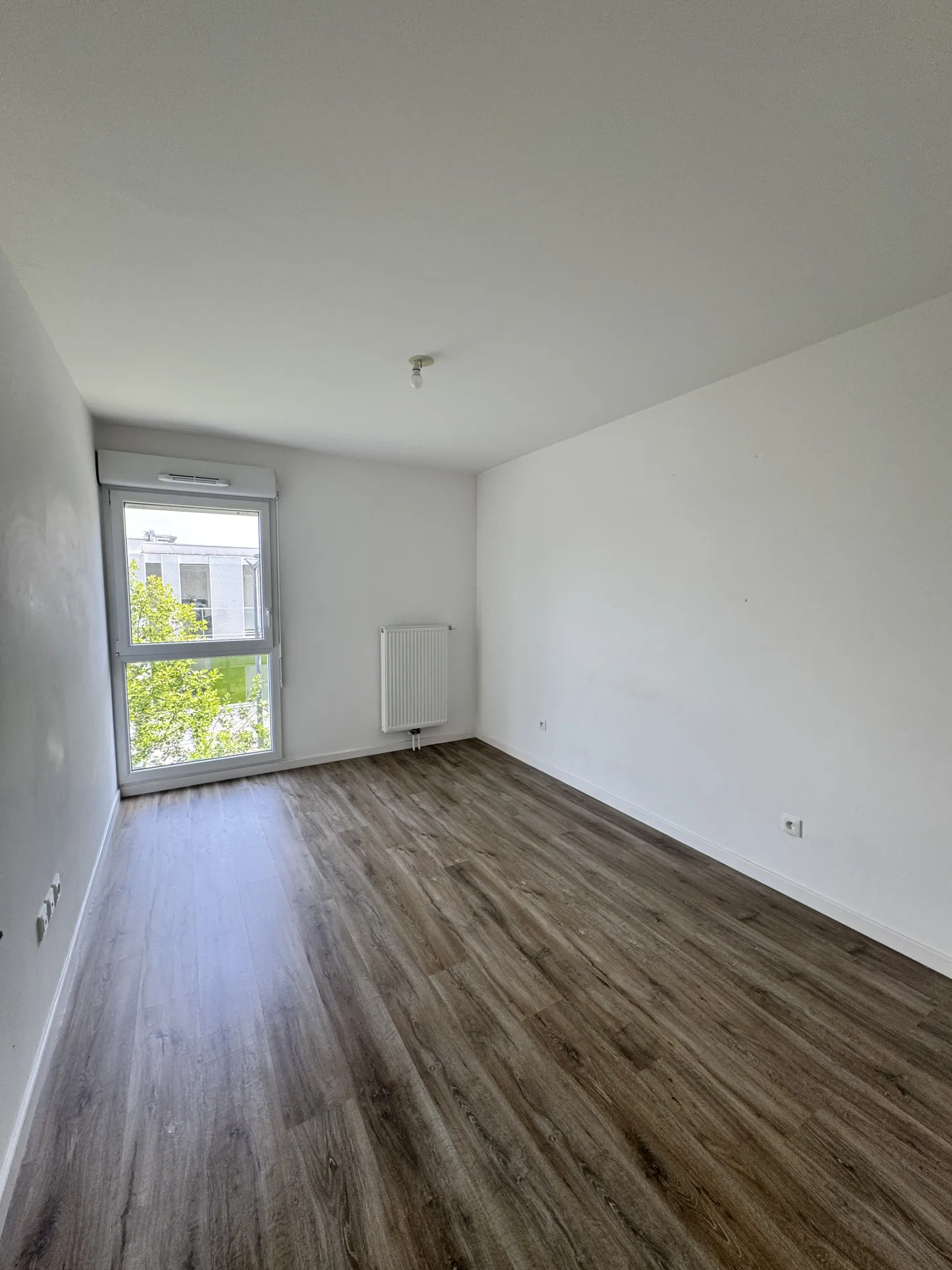 Bel appartement Type 3 à Lille avec parking privé et ascenseur 