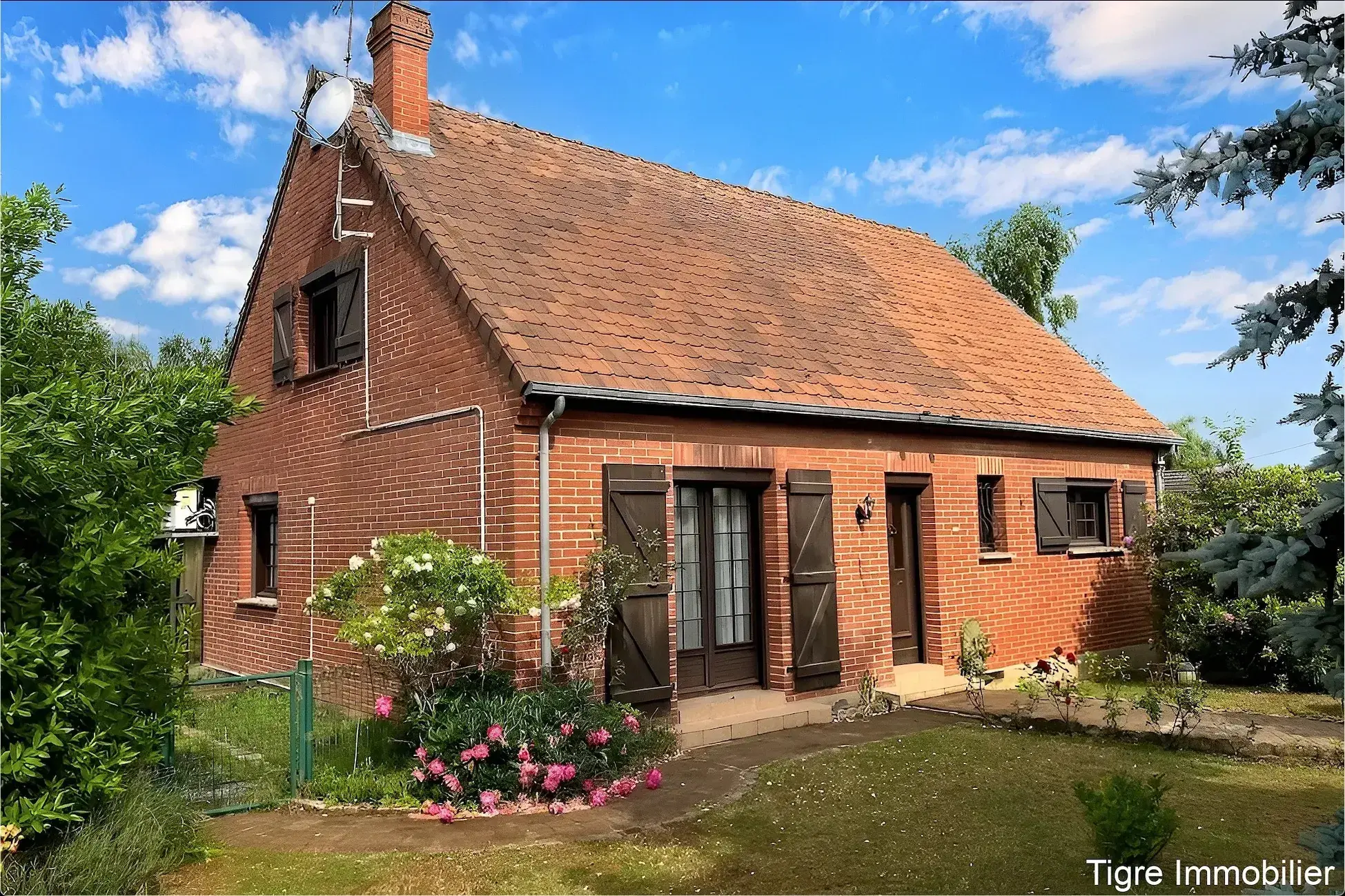 Maison individuelle en briques avec 4 chambres et jardin à Jeumont - Secteur privilégié 