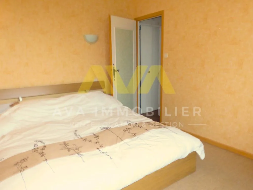 Maison à Vielleségure avec vue, jardin et travaux à prévoir 