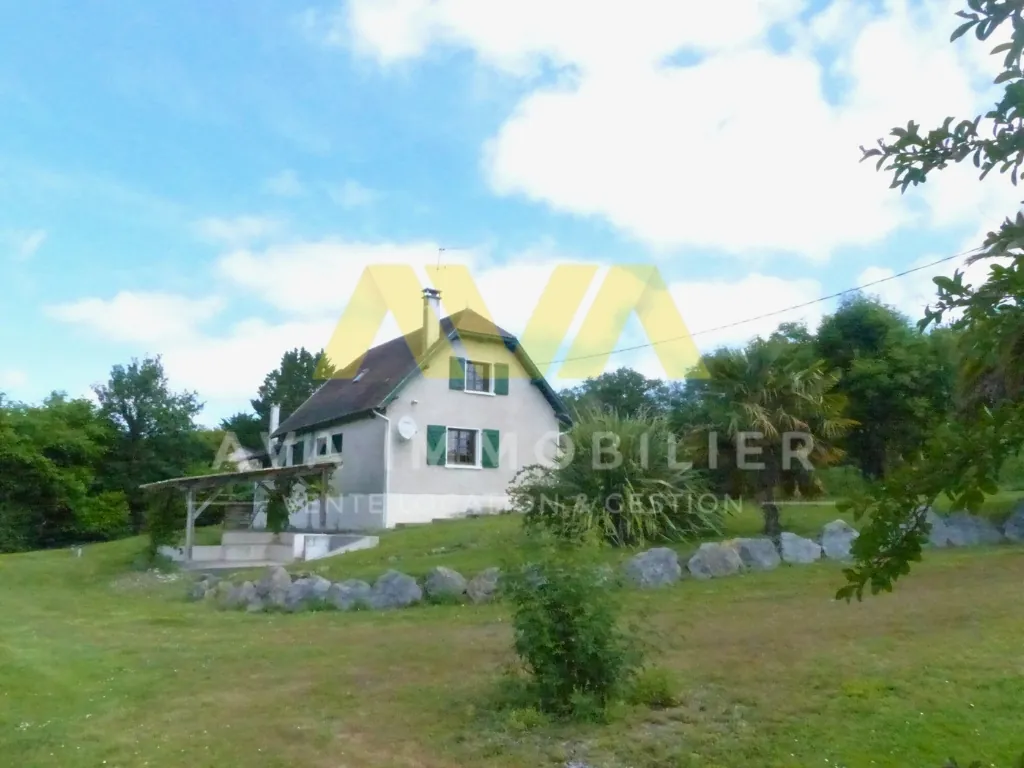 Maison à Viellesegure avec vue, jardin et gros potentiel à rénover 