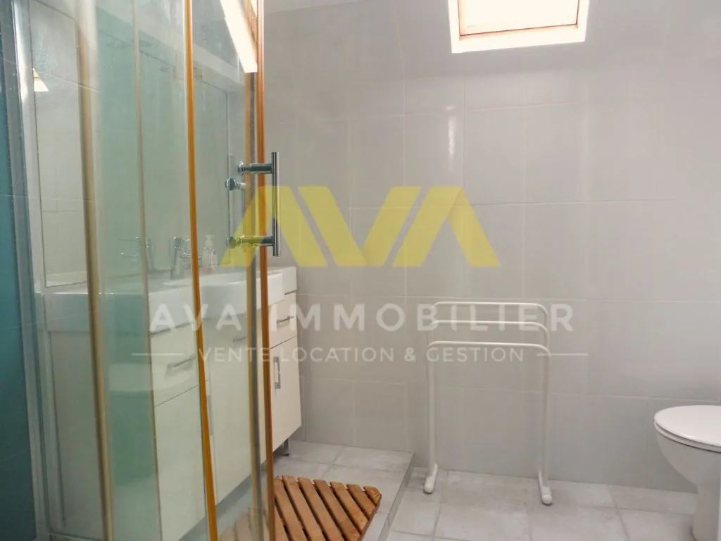 Maison à Vielleségure avec vue, jardin et travaux à prévoir 