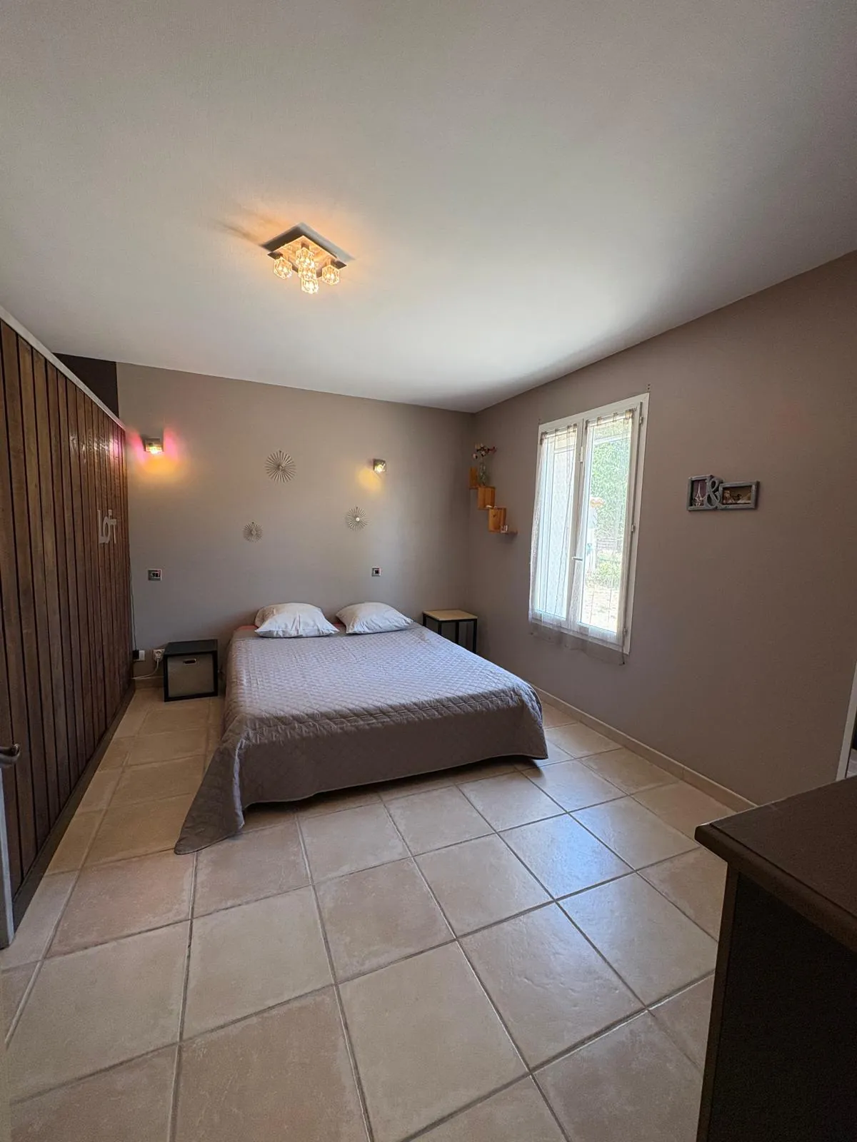 Vente maison T5 avec piscine et jardin à Grillon, Provence 