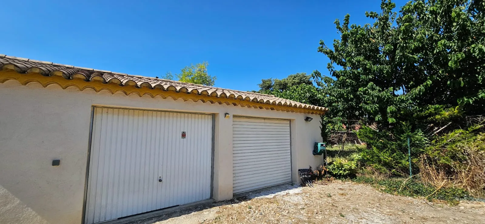 Vente maison T5 avec piscine et jardin à Grillon, Provence 