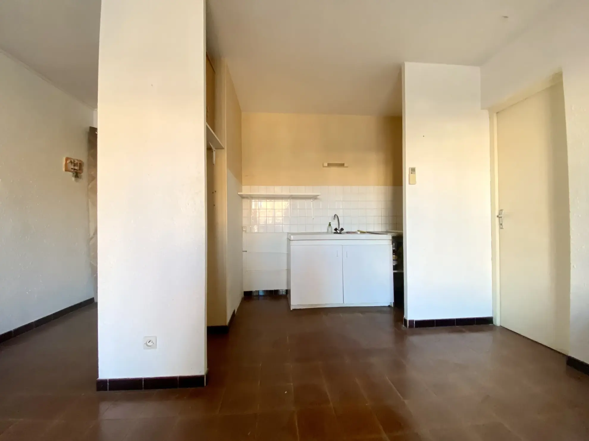 Studio lumineux de 31 m² avec balcon à Palavas-les-Flots proche plage et centre-ville 