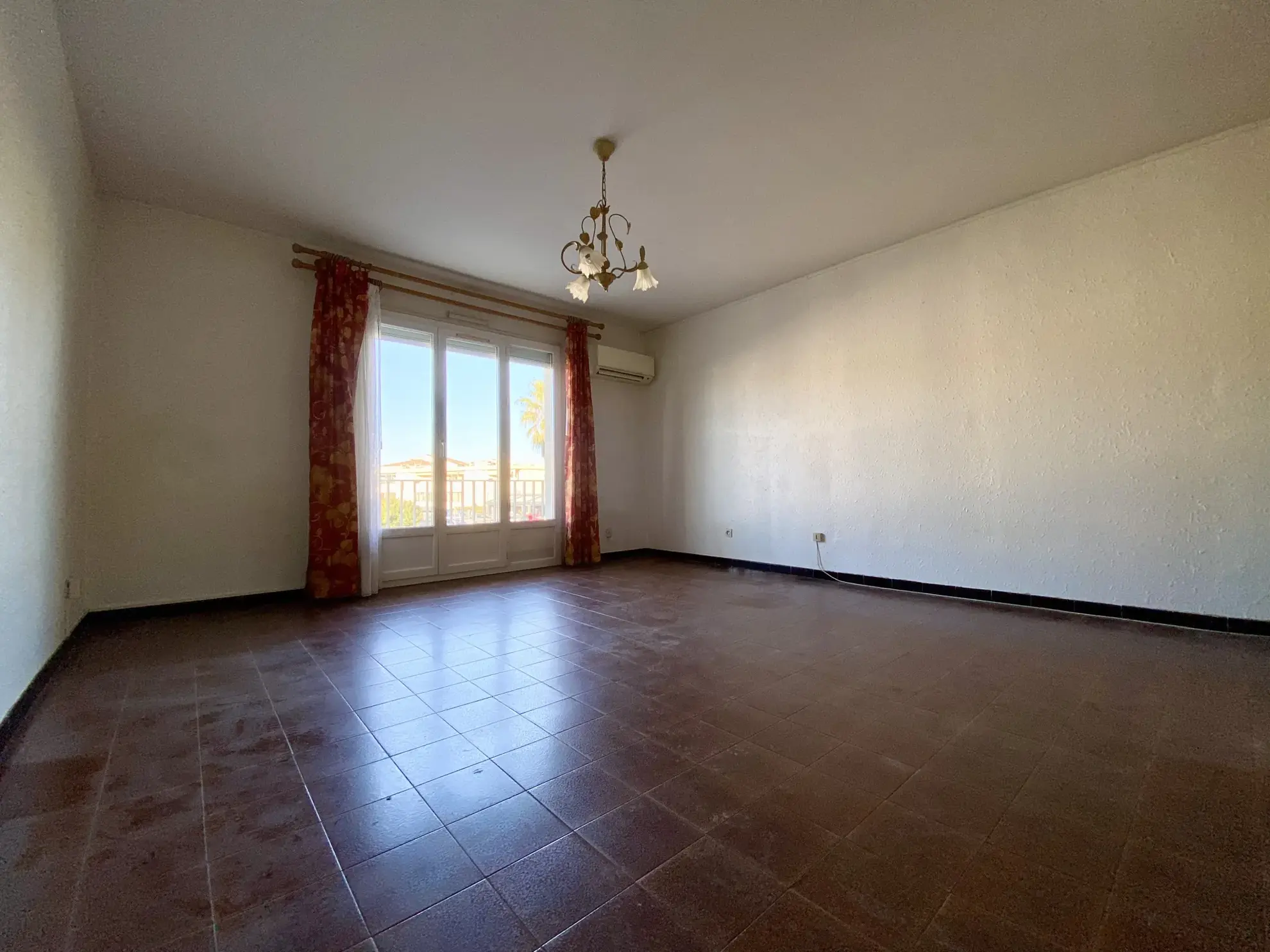 Studio lumineux de 31 m² avec balcon à Palavas-les-Flots proche plage et centre-ville 