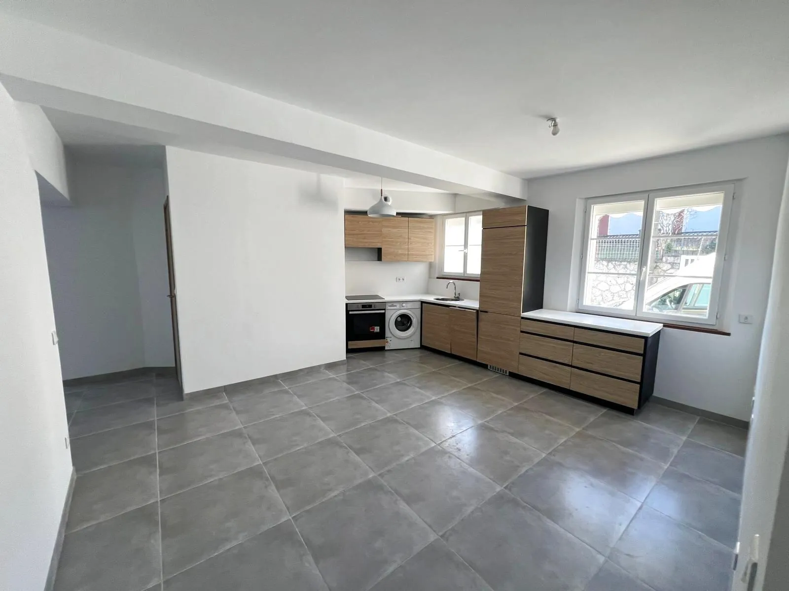 Appartement T2 avec terrasse et parking au cœur de Royan - 55,92 m²