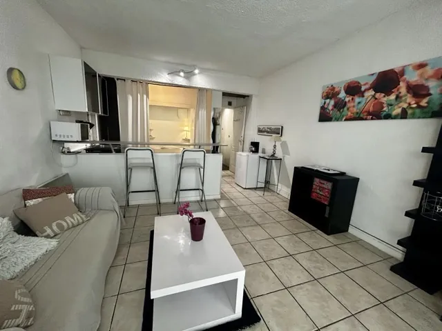 Appartement T1 à vendre à Aix-en-Provence, proche centre, avec parking et cave 