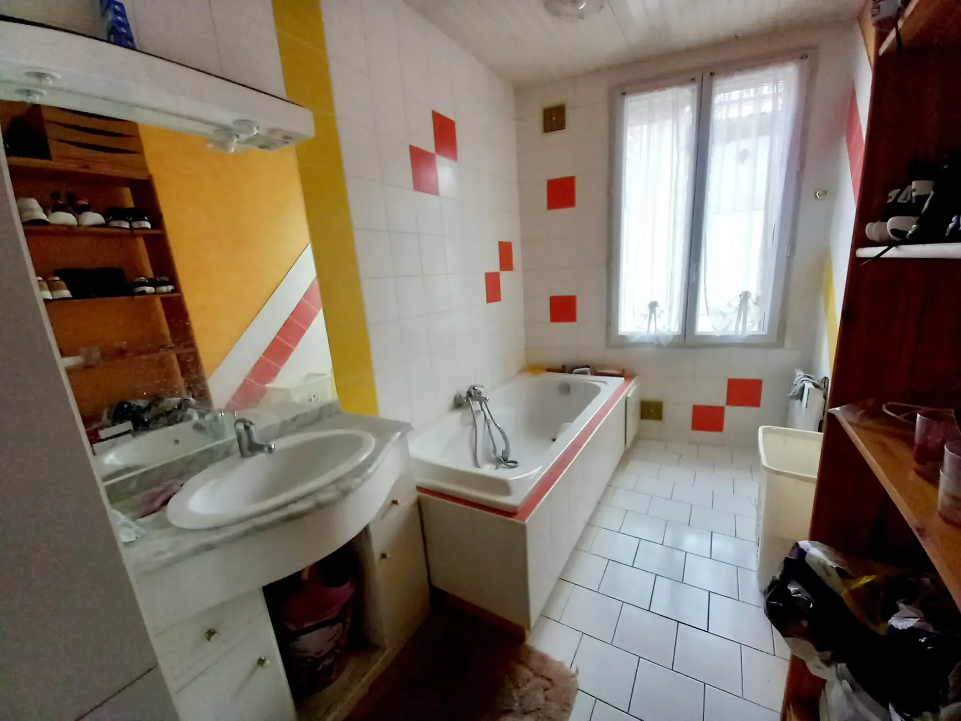 Maison de ville à vendre à Agen – 113 m² avec terrasse et cour centrale 