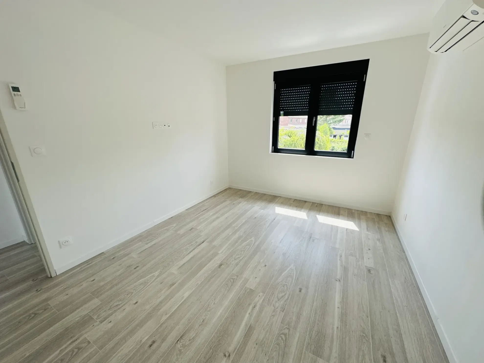 Maison rénovée avec 3 chambres, jardin et garage à Flers-en-Escrebieux 