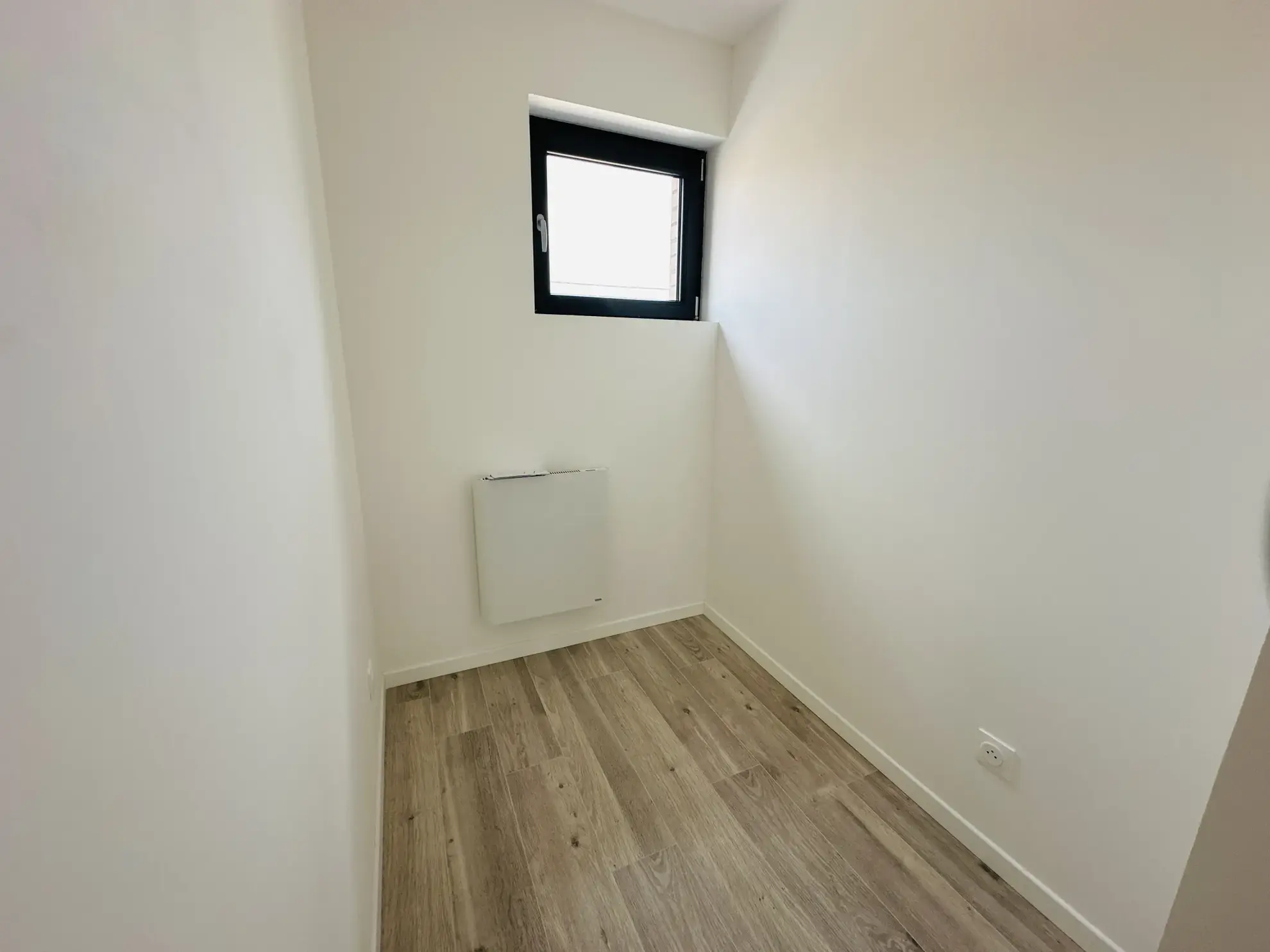 Maison rénovée avec 3 chambres, jardin et garage à Flers-en-Escrebieux 