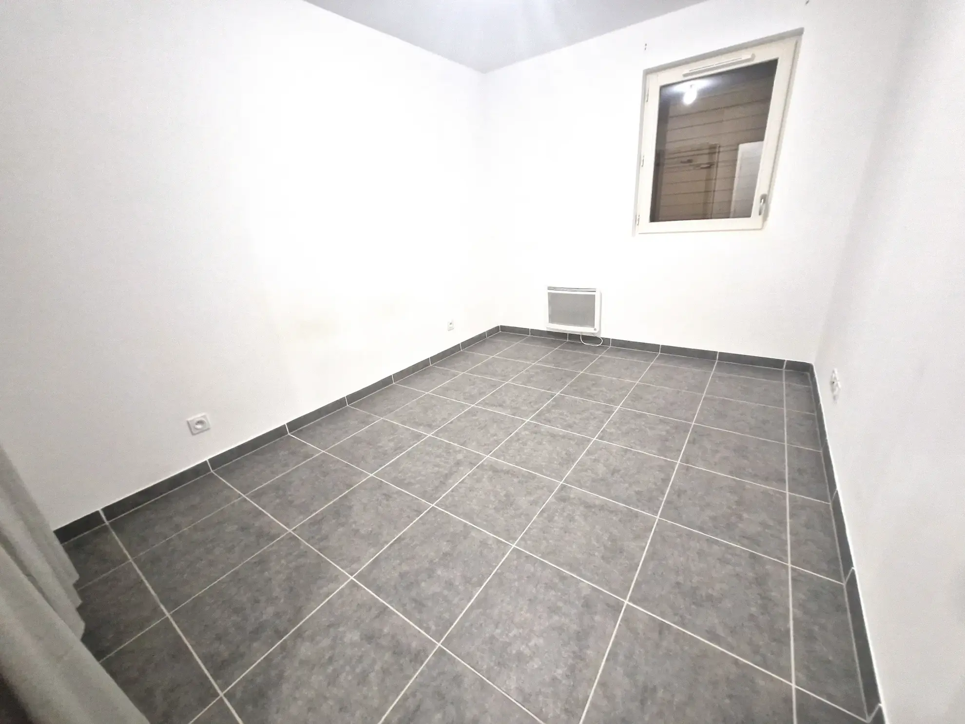 Achat d’un appartement T3 moderne avec terrasse à Sollies-Pont (83) 