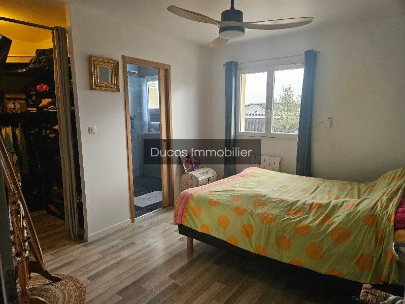 Maison contemporaine proche de Marmande avec grand garage et terrain clos 