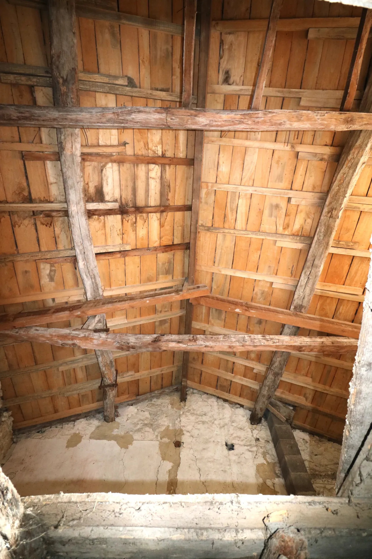 Maison avec vue sur la Charente à Saint-Savinien - 103 m² avec dépendance 