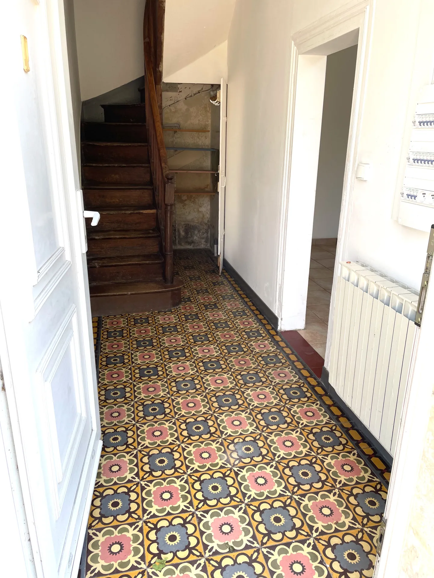 Maison avec vue sur la Charente à Saint-Savinien - 103 m² avec dépendance 