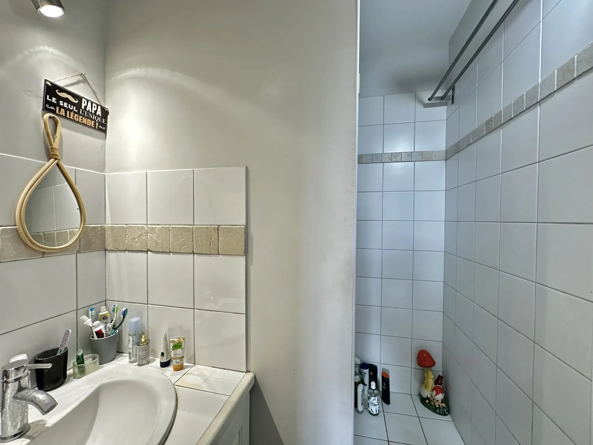 Charmant appartement duplex de 3 pièces à Carcassonne, proche commodités 