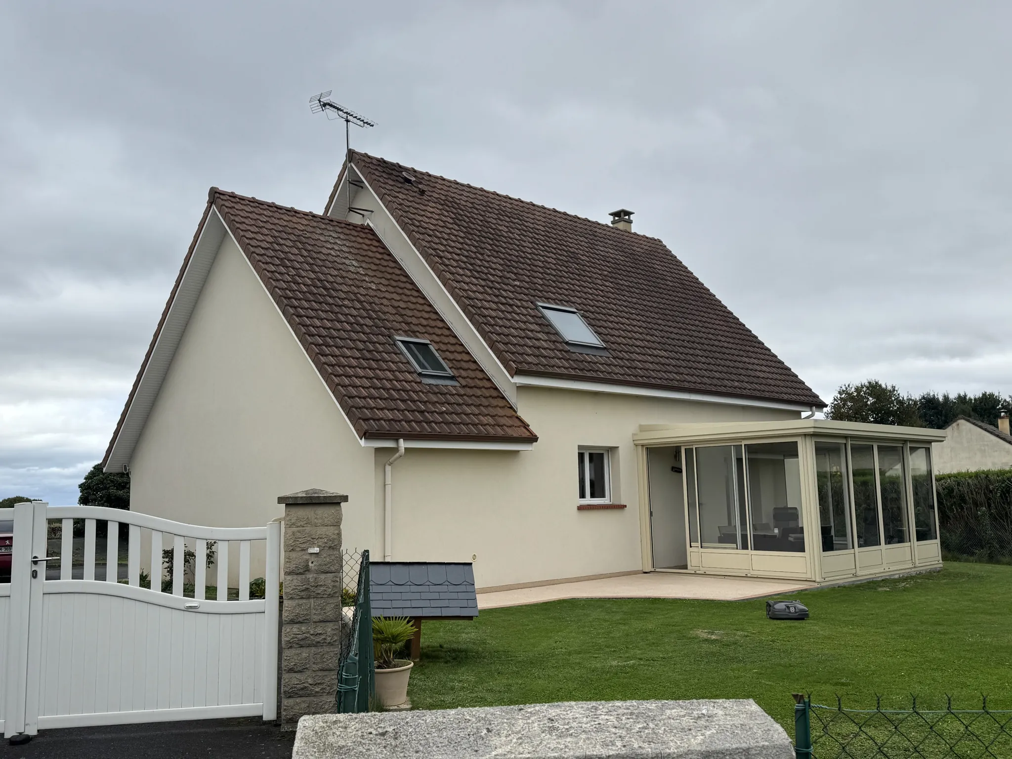 Maison 6 pièces de 111 m² avec jardin et véranda à Bourneville-sainte-croix