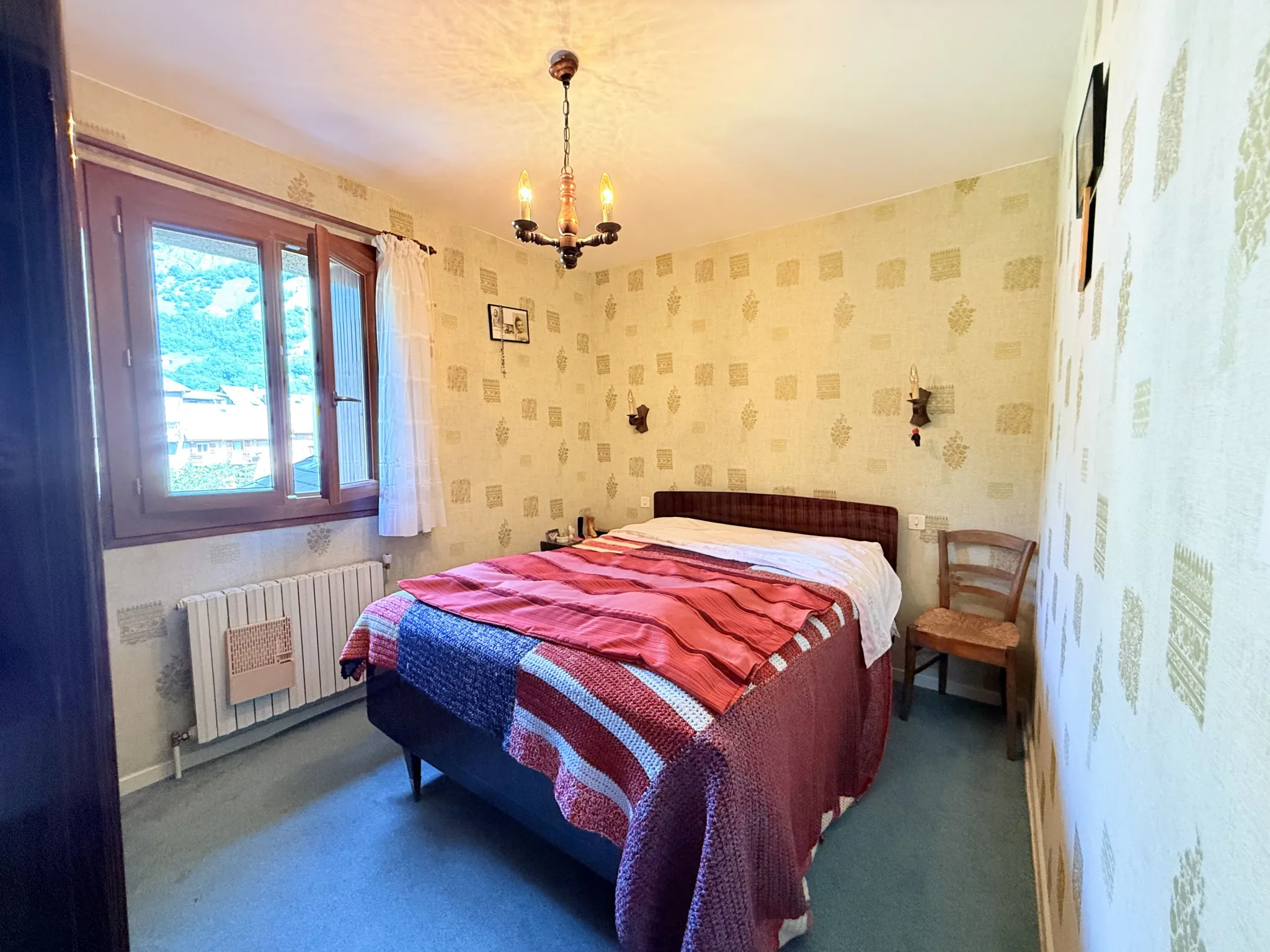 Maison à vendre à Saint-Jean-de-Maurienne avec jardin et fort potentiel 